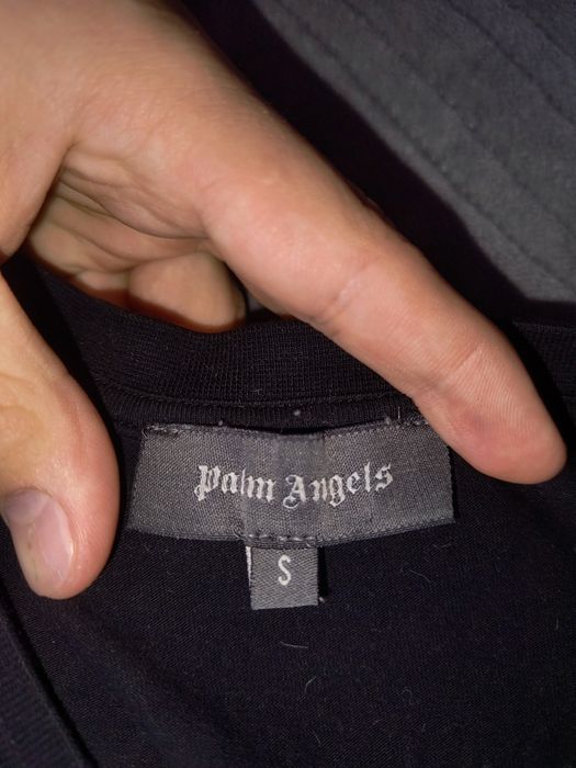 Продам футболу palm angels