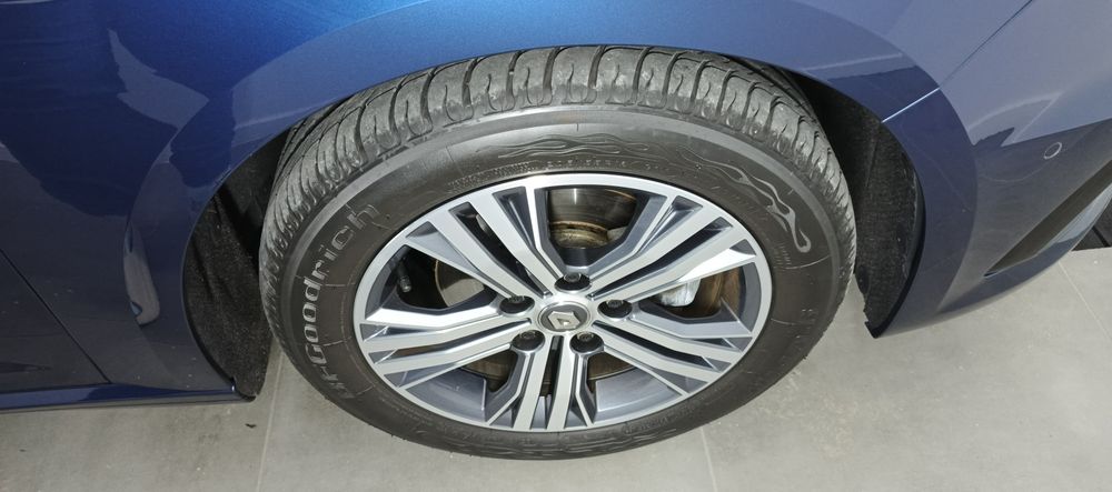 Alufelgi koła Renault Megane IV lift 16" 5x114.3 opony letnie