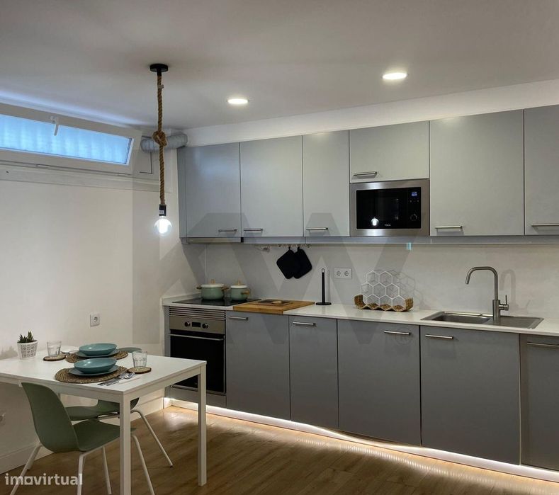 Espaço para Serviços adaptado a um T0