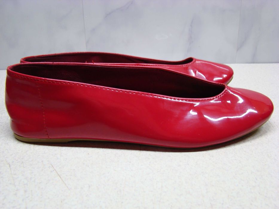 Lefties czerwone balerinki R. 37 lakierowane damskie dziewczęce