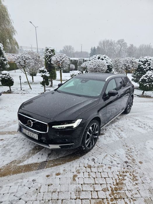 Volvo V90 Cross Country Ultimate + Polestar, D4 AWD mildhybrid, Diesel