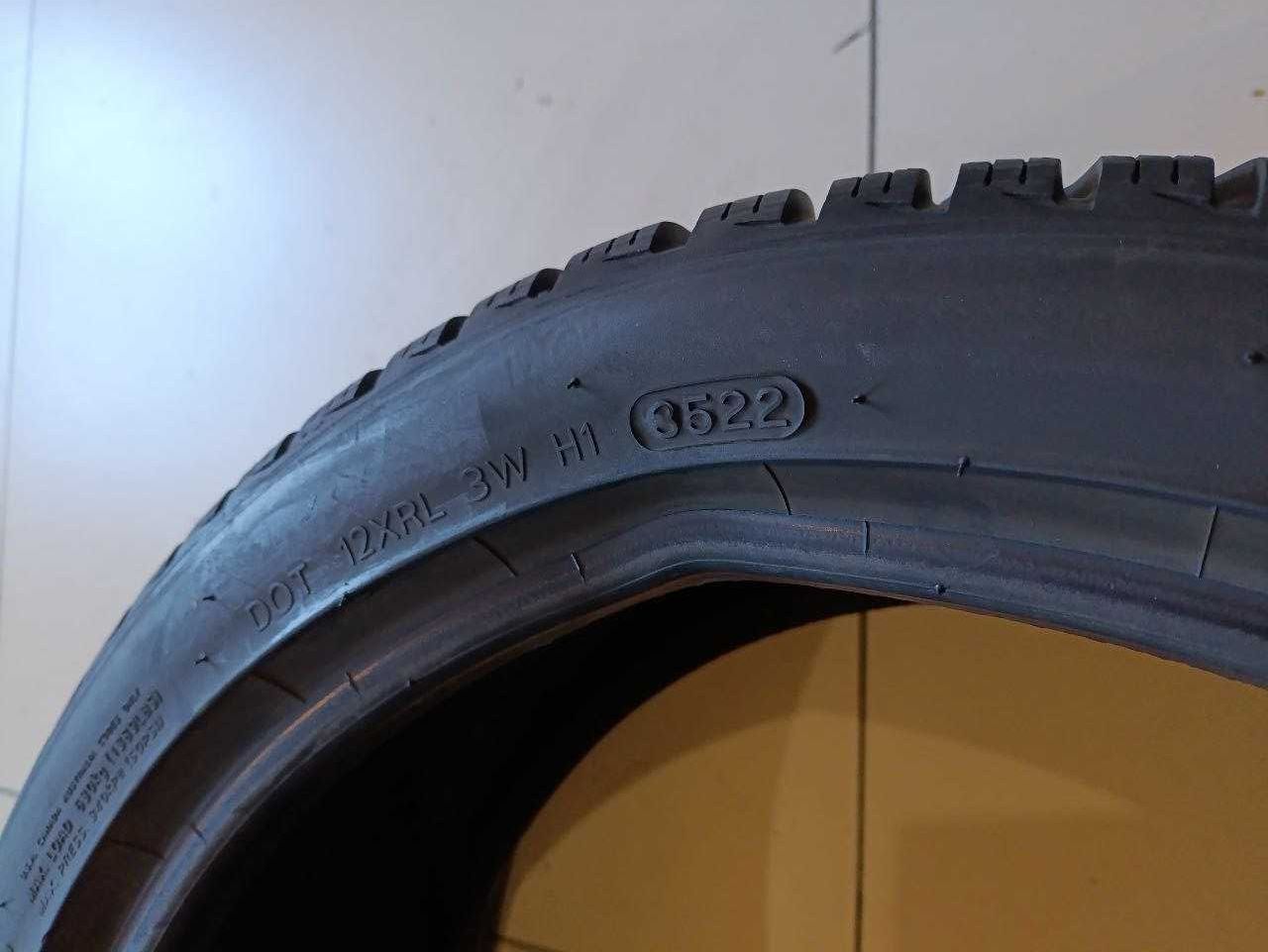 Комплект шин б/у 225/40R18 92V Hankook Winter I*cept EVO 3