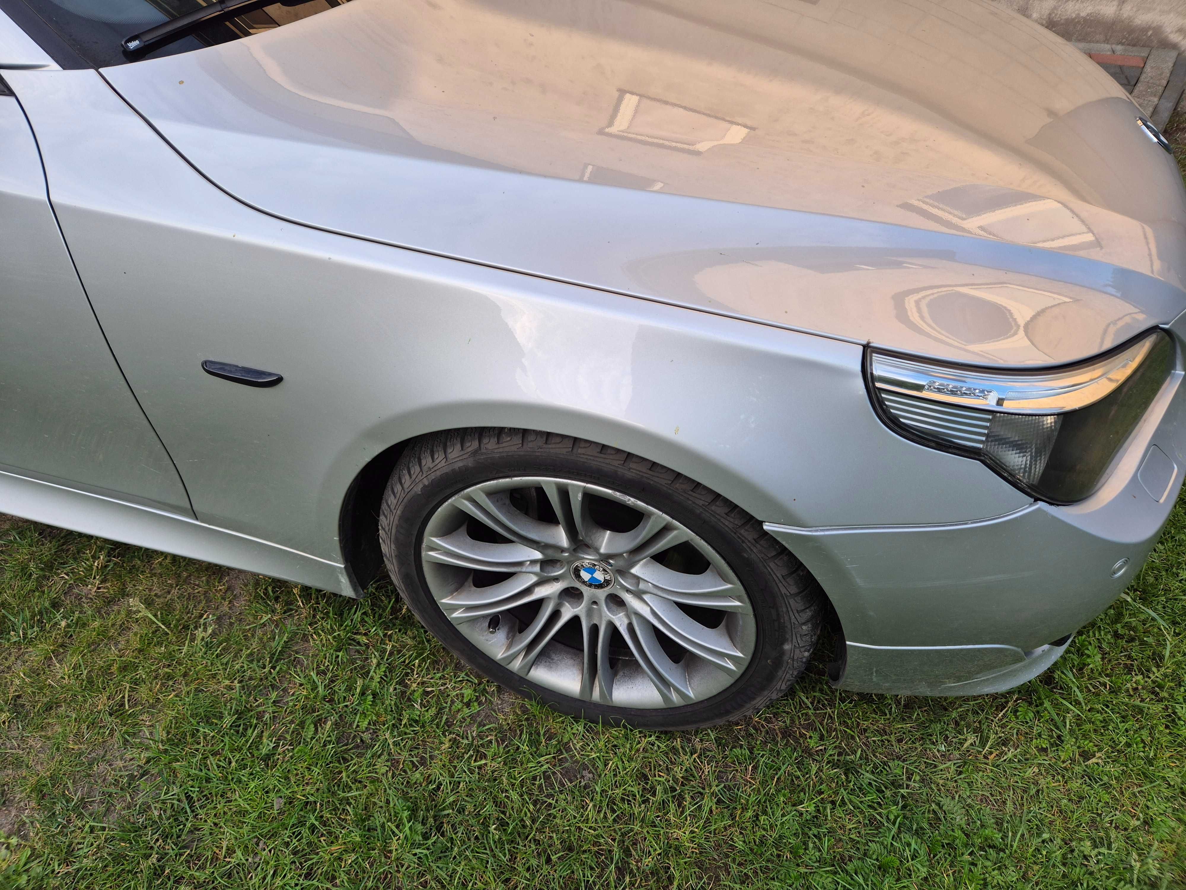 Błotnik prawy BMW e60 titansilber metallic 354/7