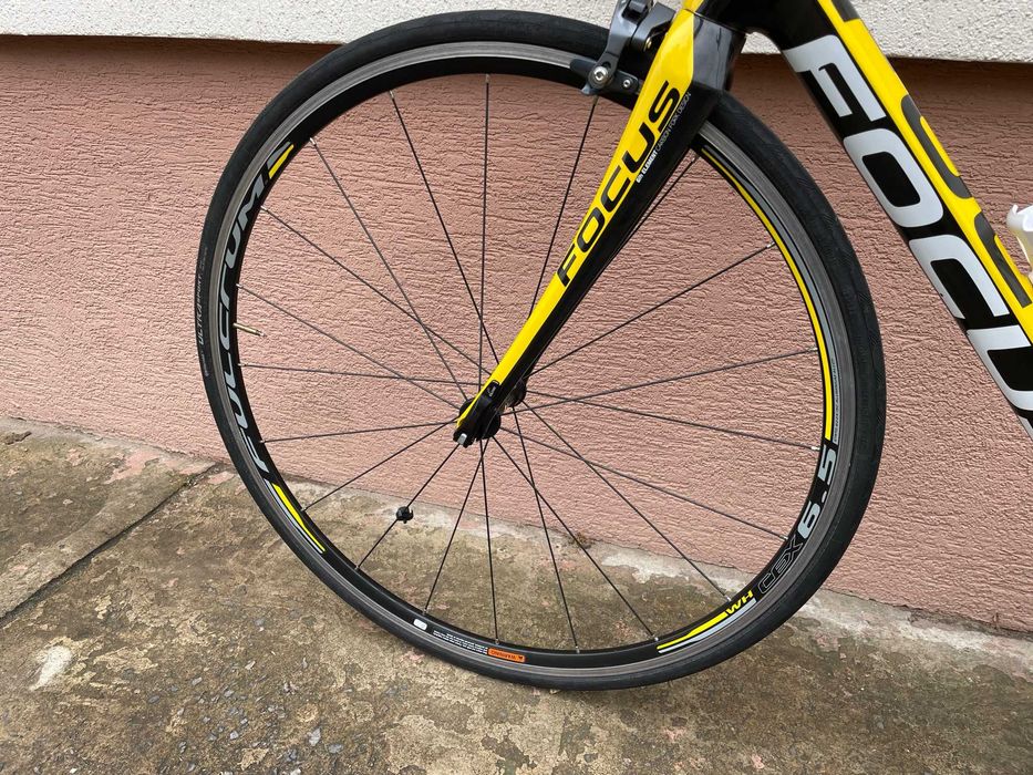 WYPRZEDAŻ - Rower szosowy Focus Cayo, Ultegra Di2, full carbon