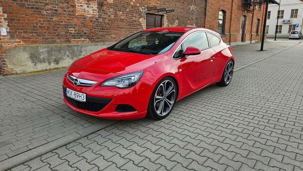 Opel Astra Astra GTC 1.6Turbo /Bi xenon /Led