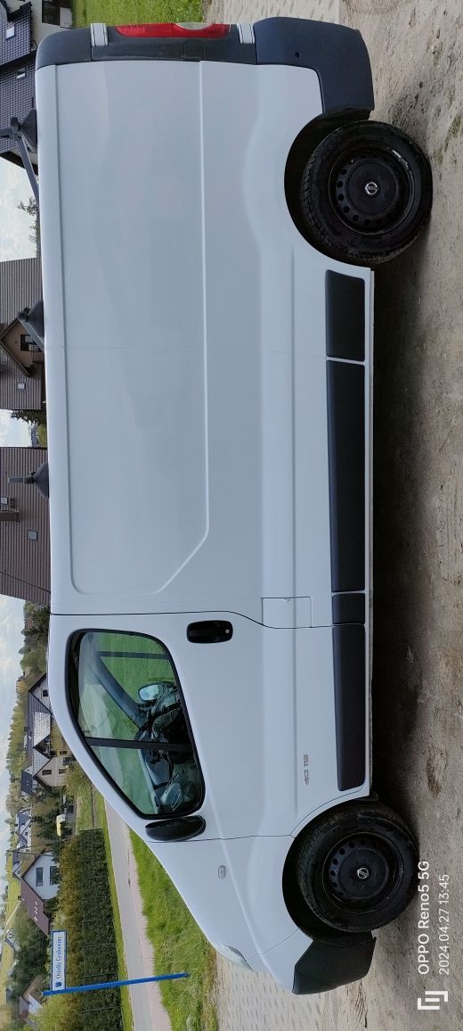Nissan Primaster 2012 Long 3 osobowy