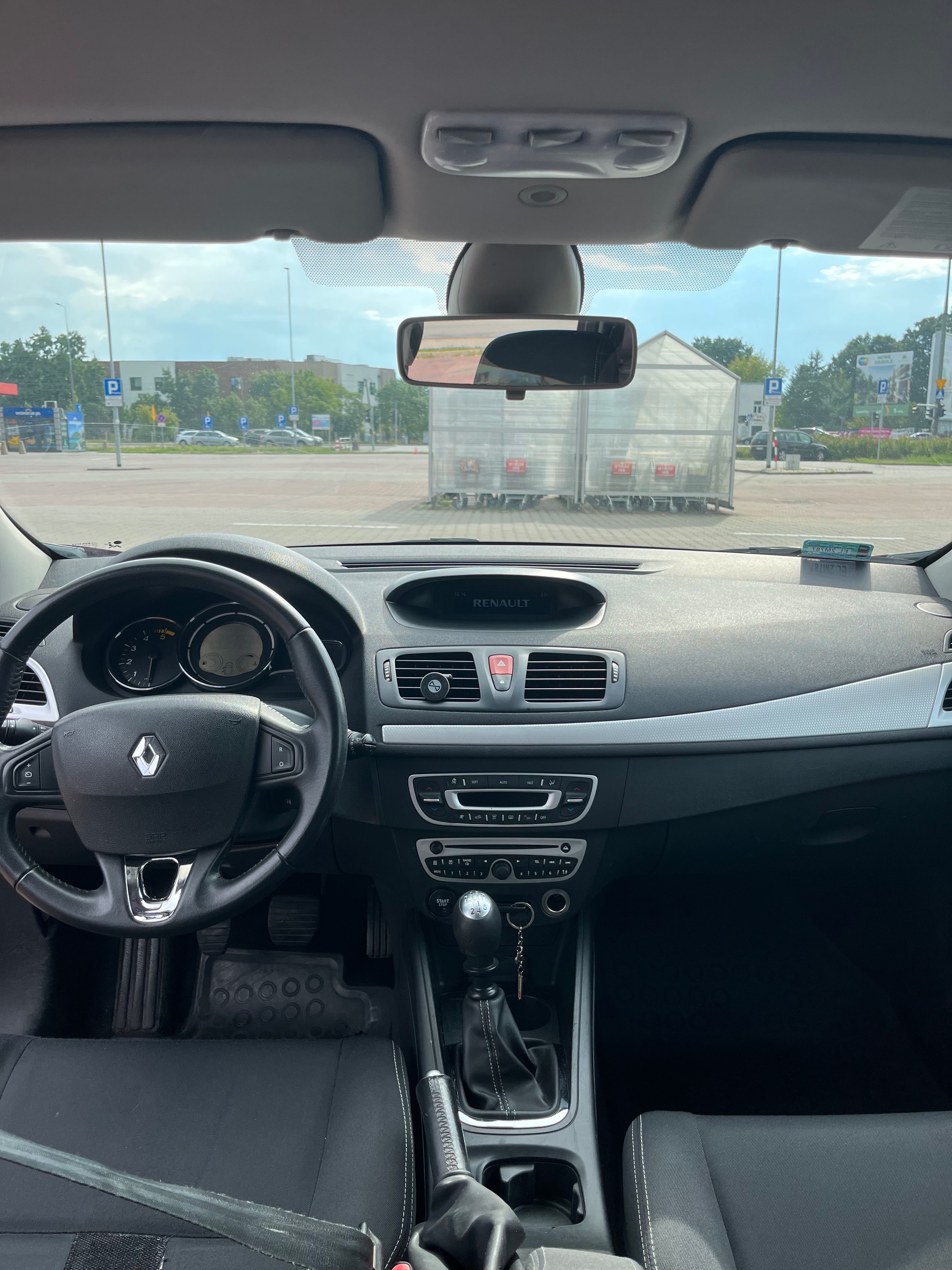 Witam, mam do sprzedania Renault Megane, z silnikiem 1.9dci 130KM.