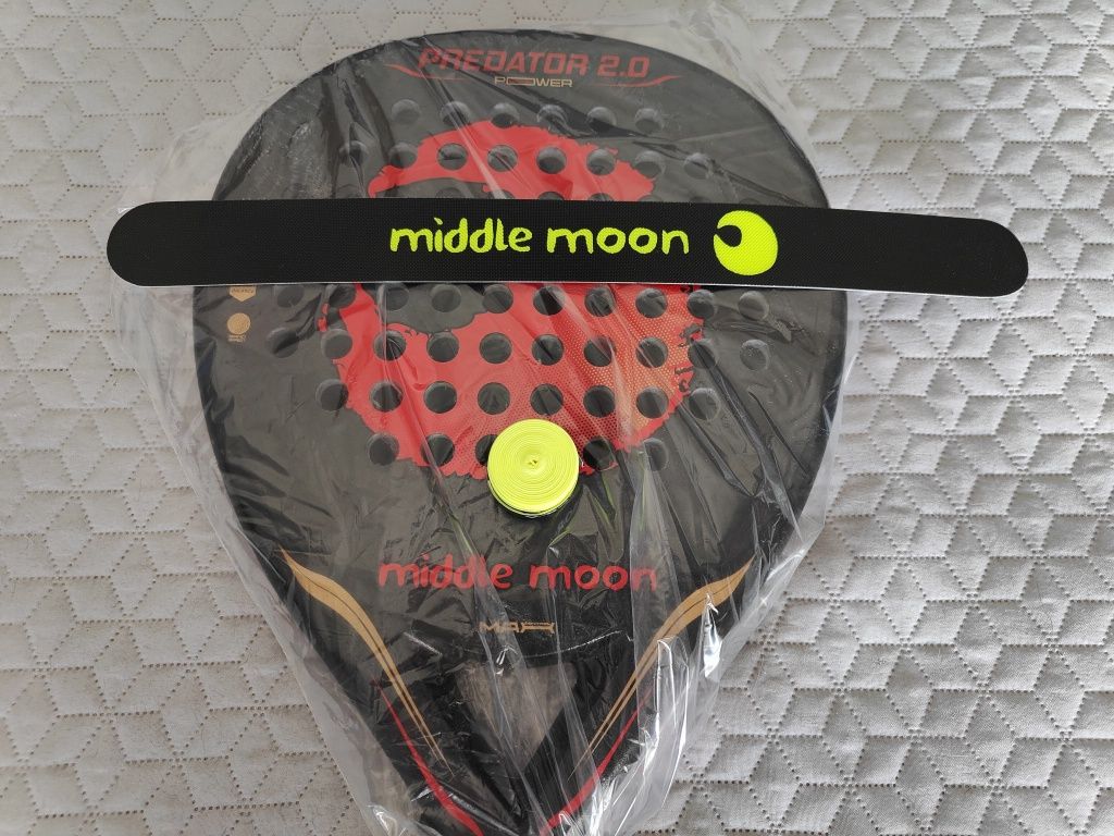 Raquete Padel Middle Moon Predator 2.0 Carbon - NOVA