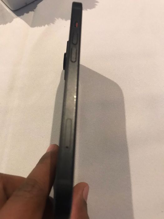 IPhone 15 128 Gb como novo