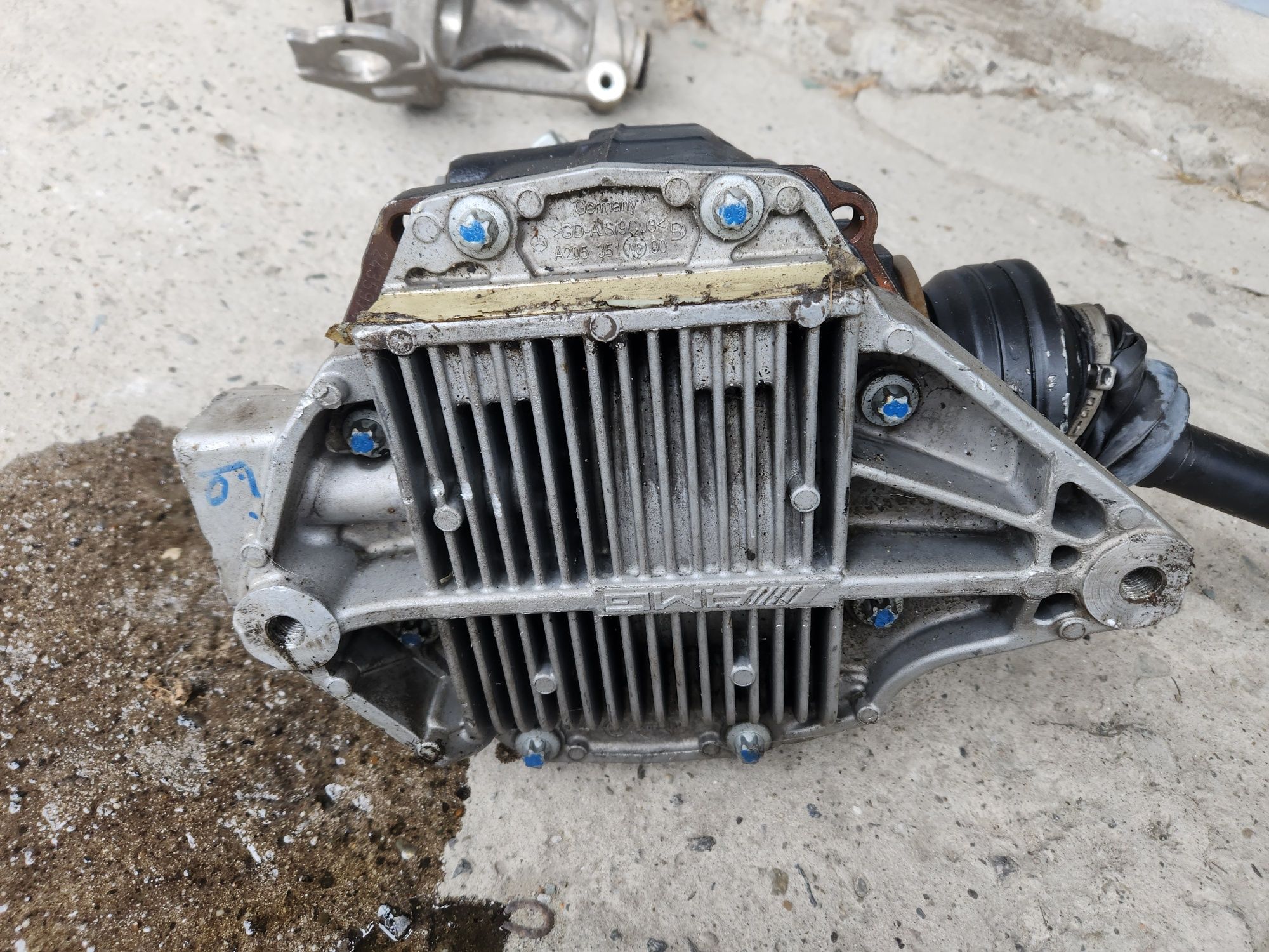 Задний мост дифференциал mersedes amgA2133510200 W213 W205 W238
