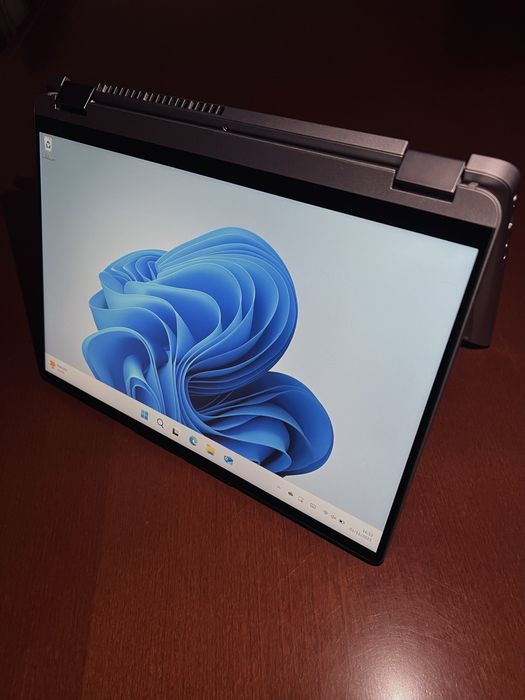 Lenovo IdeaFlex 5 14ABR8-Portátil 2 em 1 (tablet+pc)-estado como novo