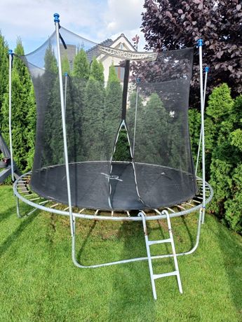 Sprzedam trampolinę rozmiar 10ft 312cm