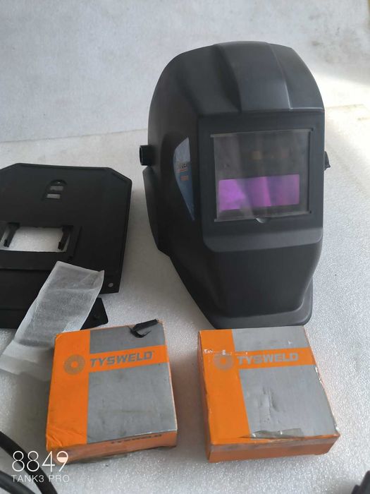 Spawarka inwertorowa BLACK Tools MIG/MMA 250