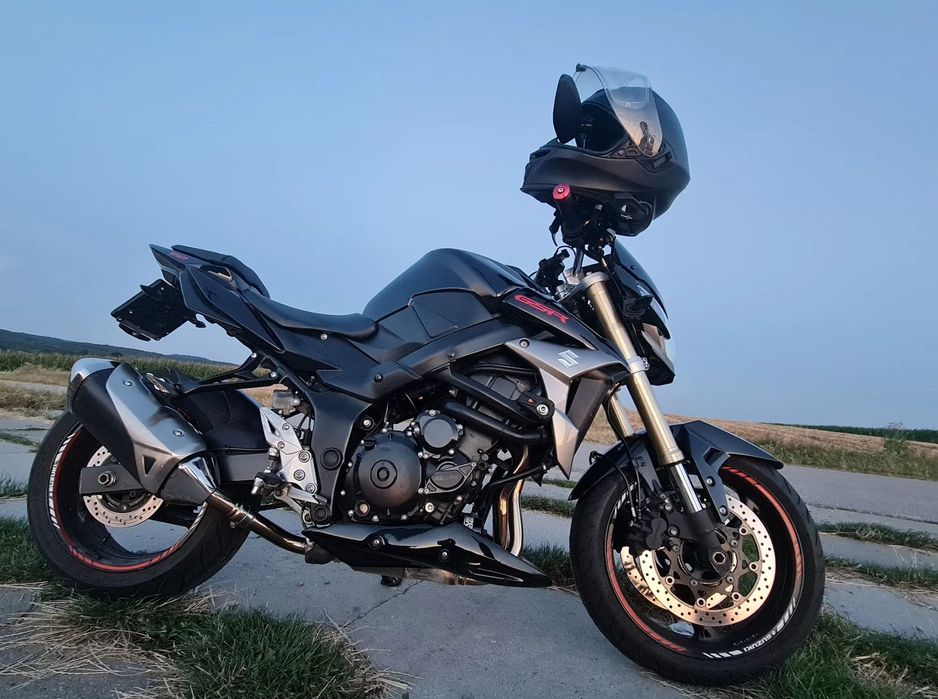Suzuki GSR 750 - Klasyka Naked Bike - bez wkładu finansowego!