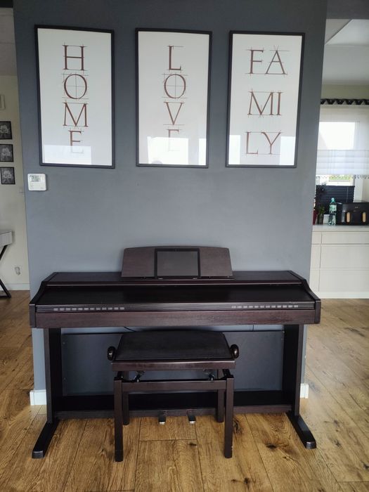 Pianino elektryczne drewniane CELVIANO