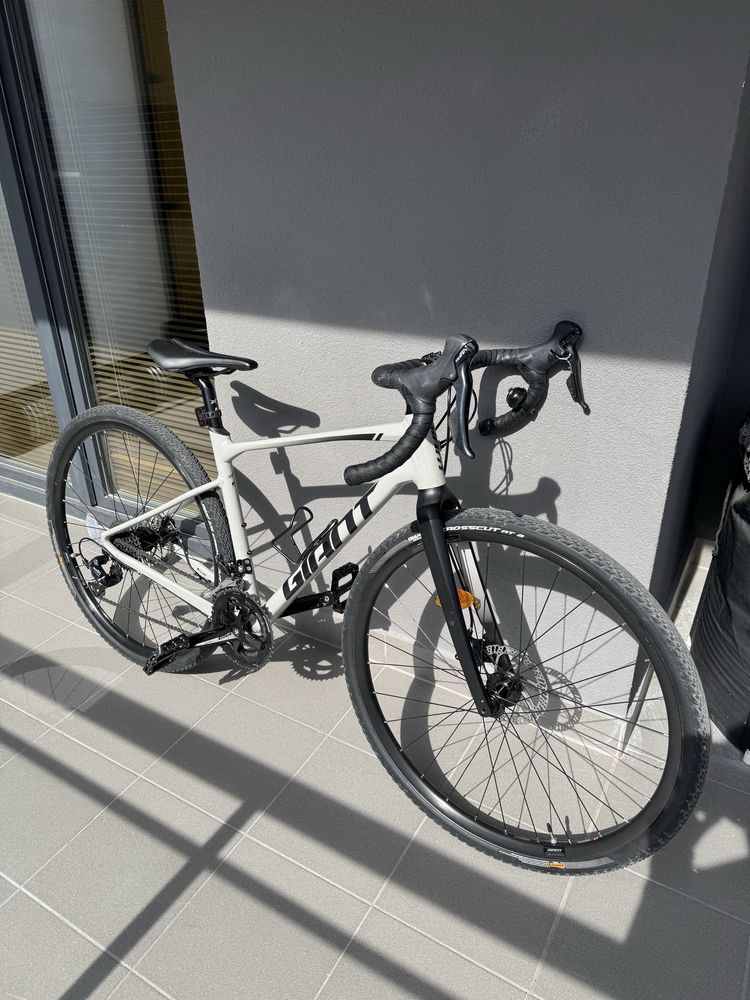 Rower Gravel Giant Revolt 2 roz. S (2021)