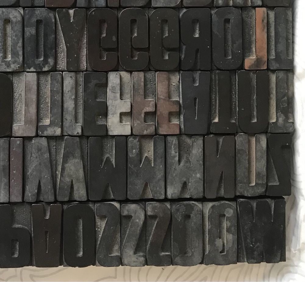 Tipo Fonte Tipográfica Sans em Madeira 54 mm