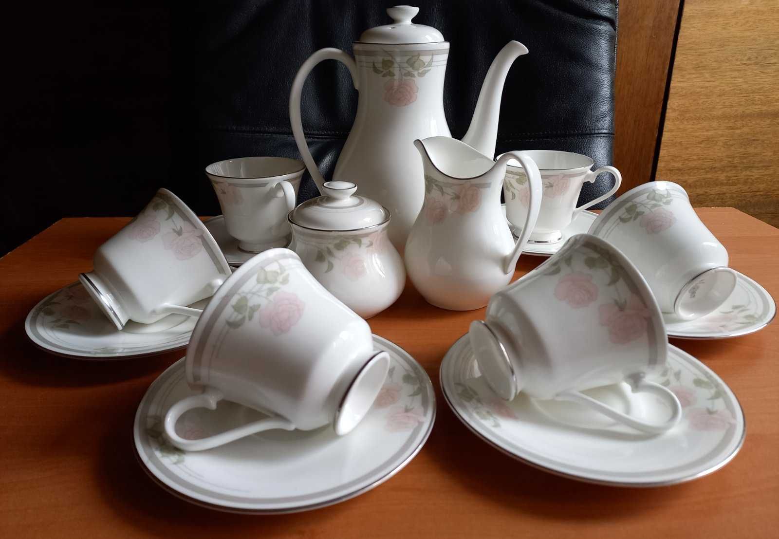 Royal Doulton. Twilight Rose. Чайний сервіз Сутінкова роза. Англія 84р