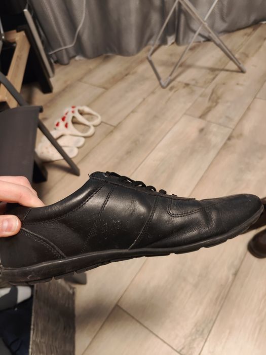 Шкіряне взуття Levis