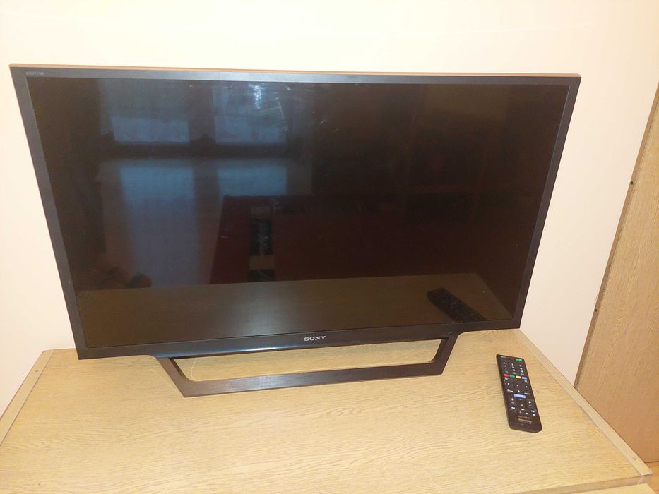 Telewizor Sony model 32RD435 z pilotem sprawny