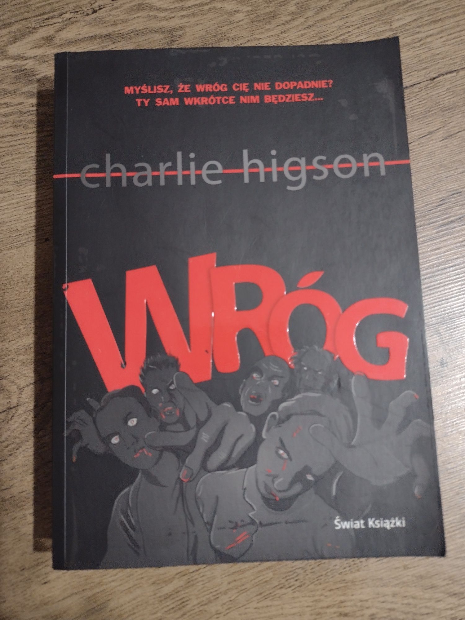 Książka triller Wróg Charlie Higson