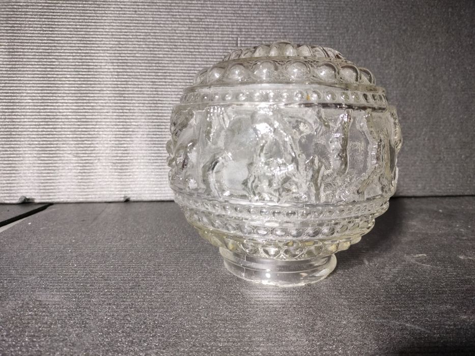 Klosz kula z motywem zwierząt prl