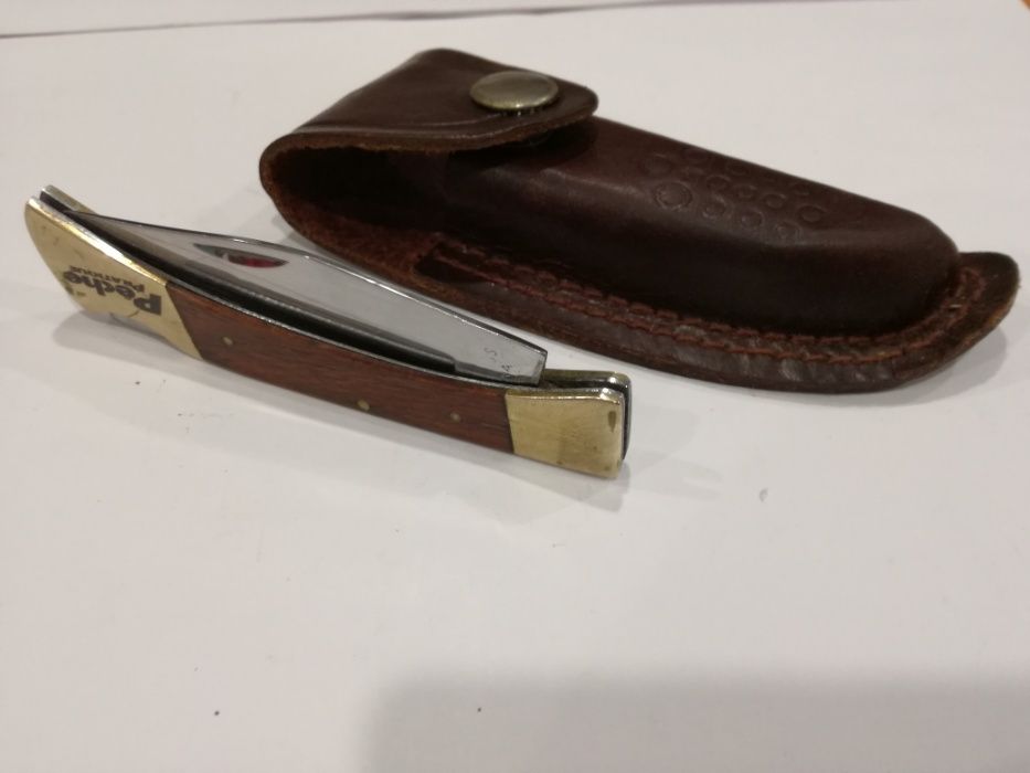 Canivete de Coleção de Pesca c/ Entalhe e Estojo em Couro