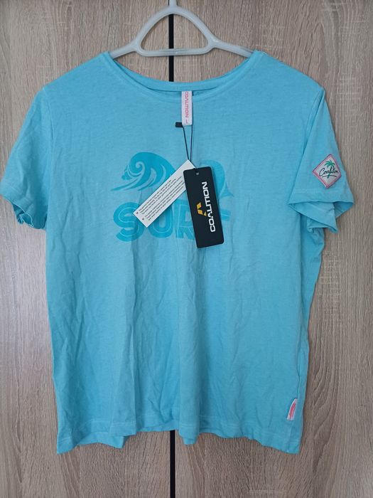 Nowa z metką Diverse Coalition bawełniana koszulka z motywem surfingu