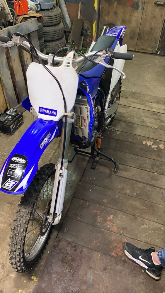 Cross Yamaha yz450f yzf