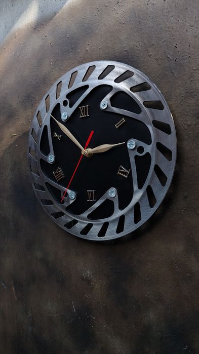 Zegar z tarczy hamulcowej