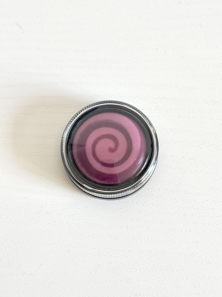 Balsam koloryzujący do ust Cosmic Berry Swirl Avon