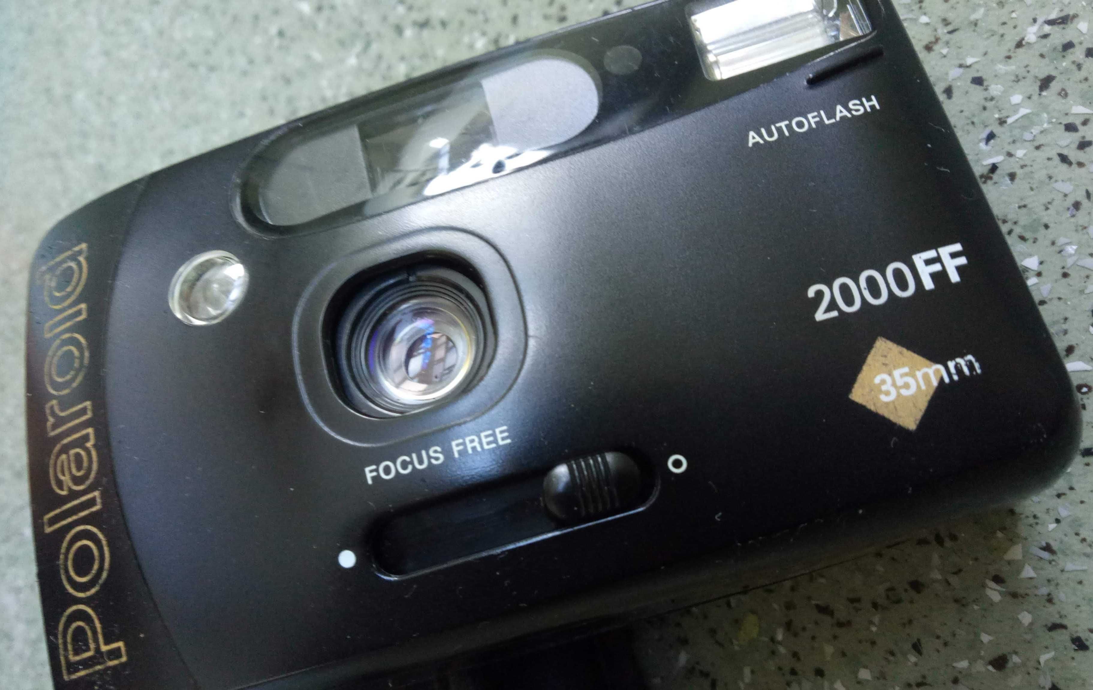 пленочный фотоаппарат "Polaroid" ("мыльница")