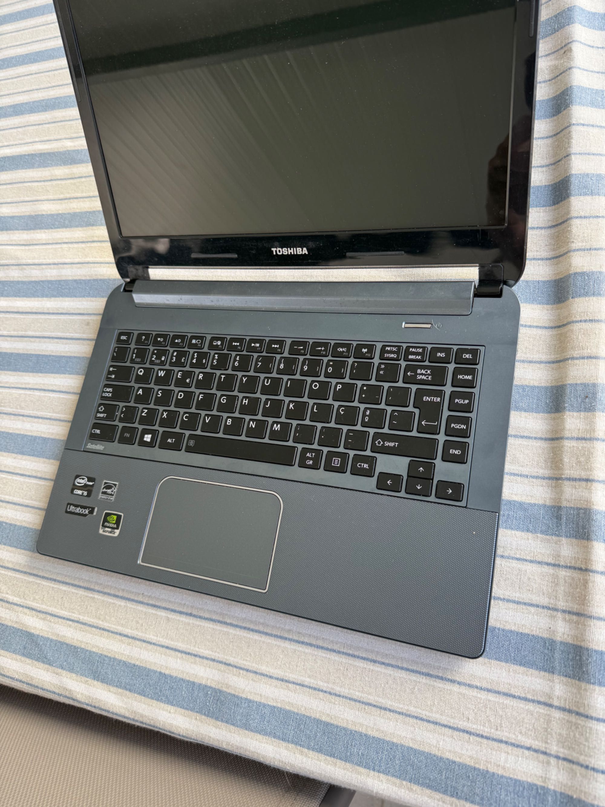 Portátil Toshiba U940-112 para peças