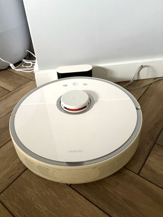 Robot sprzatajacy roborock s5