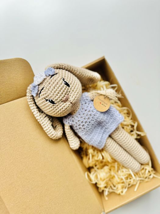 Króliczek zrobiony na szydełku