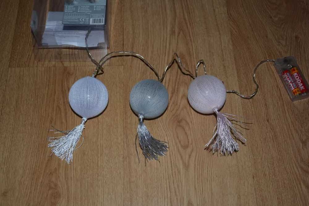 Nowy łańcuch girlanda lampki LED cotton balls z frędzlami Pepco