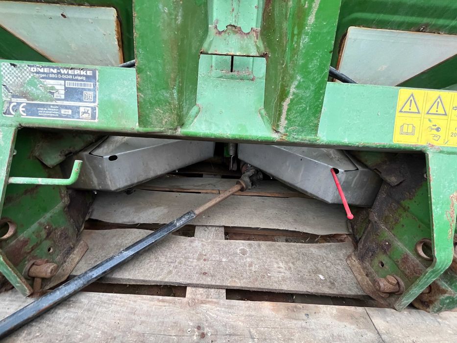 Розкидачі мінеральних добрив Amazone-18, 2013р