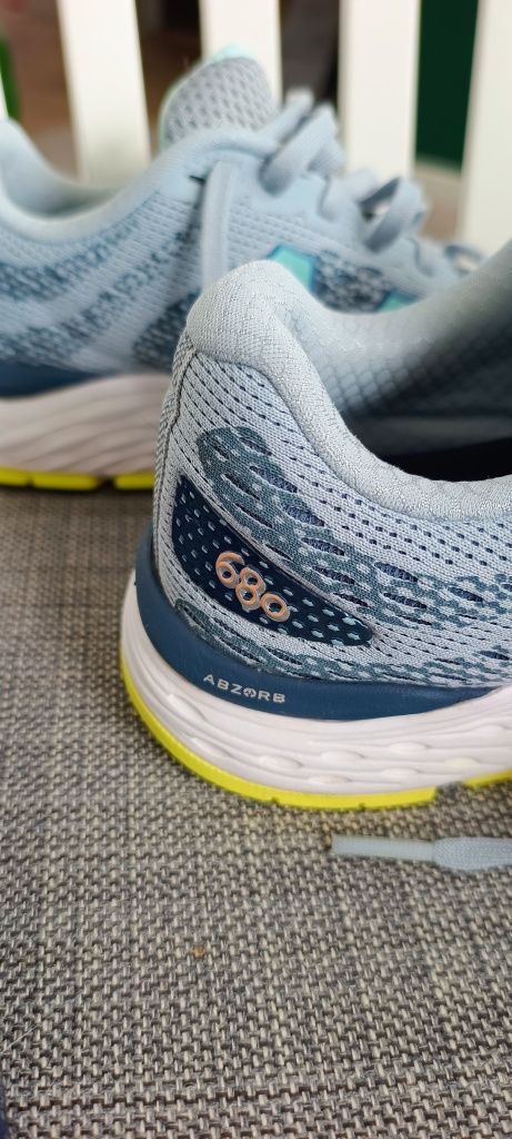 New Balance r. 37-37,5 wkładka 23,8cm