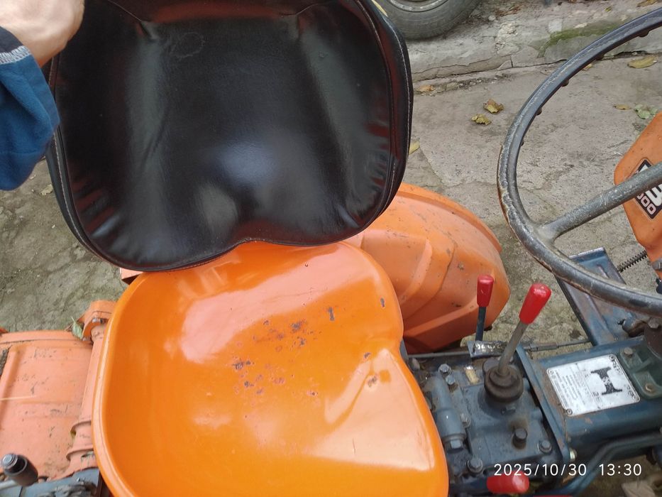 Мини трактор KUBOTA B6000 минитрактор