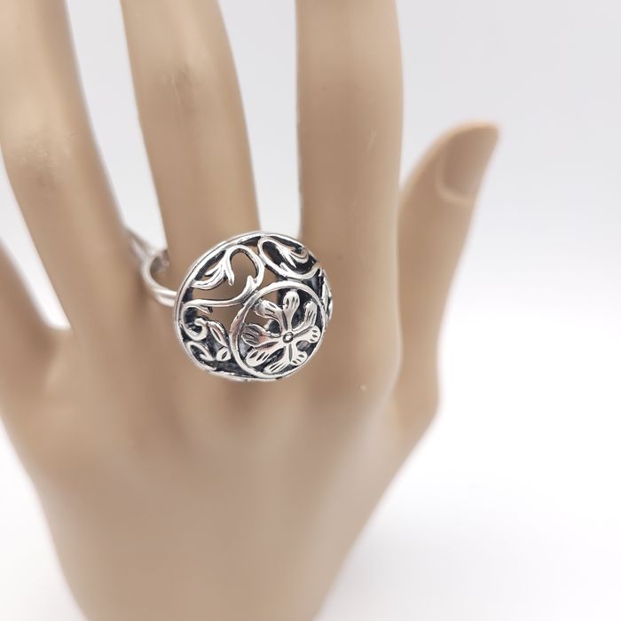 Srebrny pierścień pr 925 nowe