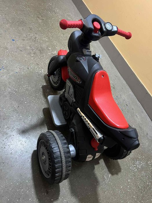 Мотоцикл триколісний Pilsan Cobra дитячий (акумулятор 6V) 05-284
