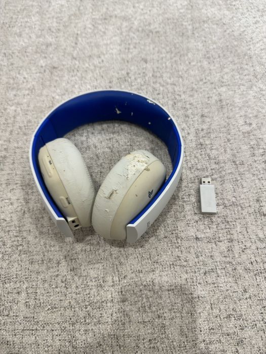 Беспроводні навушники Sony PS4