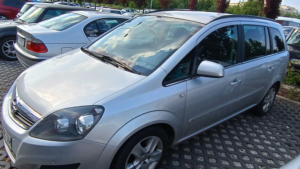 Продам авто зафира