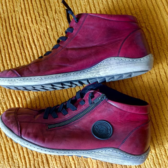 Botki damskie REMONTE , rozmiar 42 , wkładka 27 cm. Czerwone.