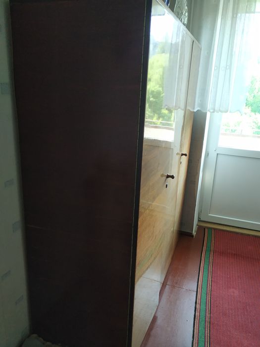 Лакована шафа, меблі в спальню, трьох дверна шафа