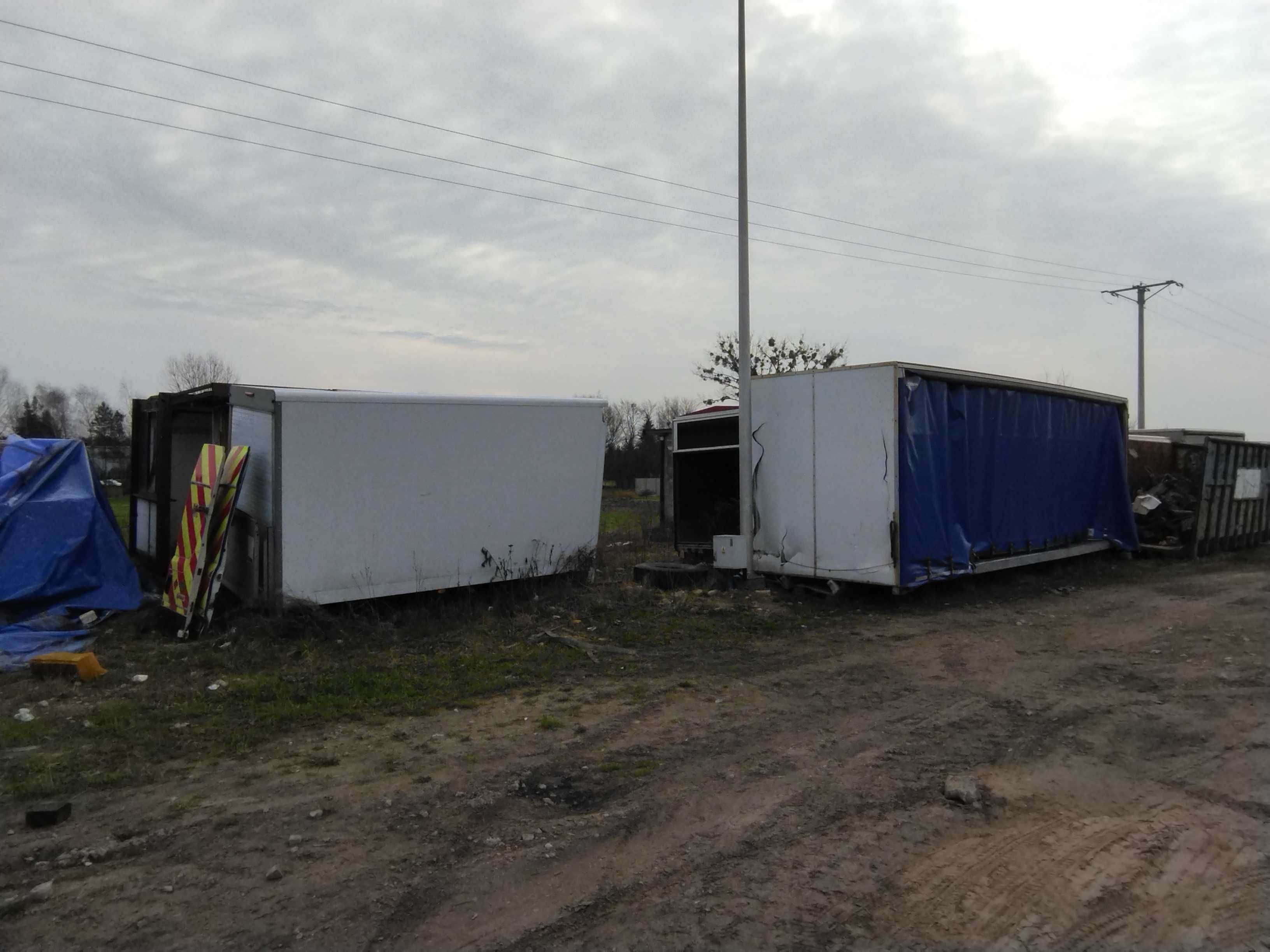 Zabudowa Kontener Firanka Plandeka blaszak iveco daily Duży Wybór