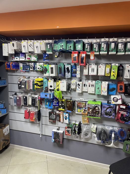 Ремонт мобільних телефонів та дрібної техніки