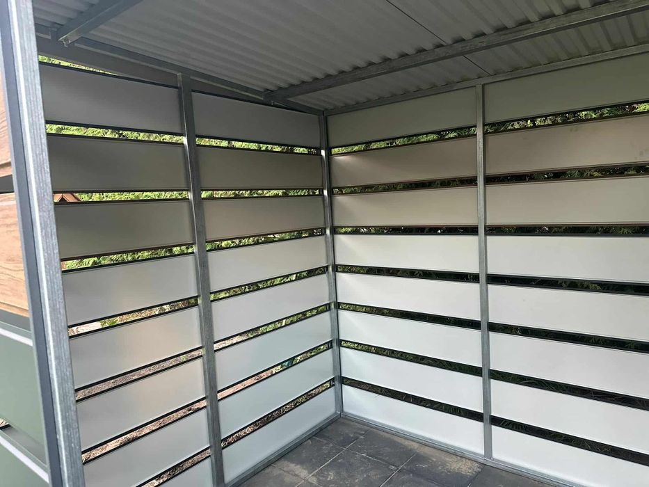 Wiata na śmieci. Pomieszczenie na śmieci. Wiatka śmietnikowa.