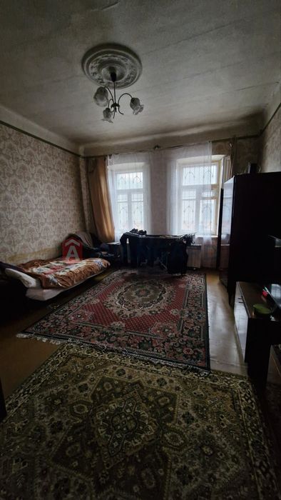 Продам 3к. квартиру у центрі міста.