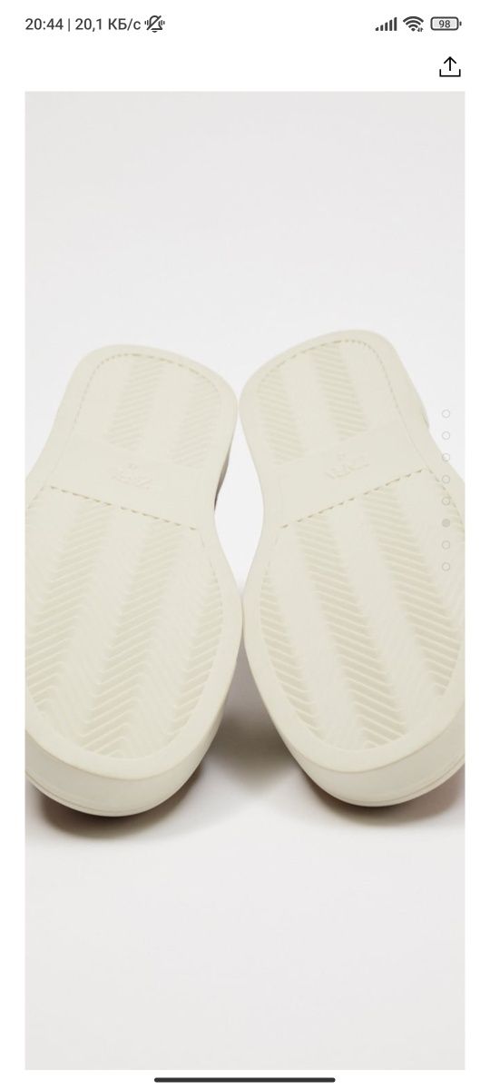 Новые кожаные кроссовки Zara
